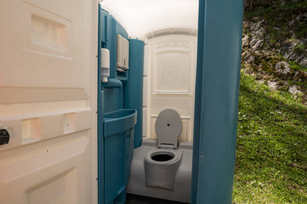 Best Portable restroom trailer rental  in Emory, TX